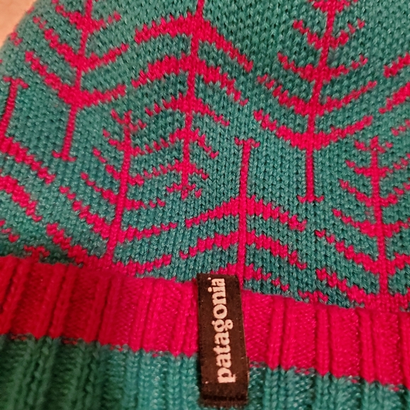 Pategonia teal tobagan. Size All, but runs small. In good condition - Picture 2 of 4